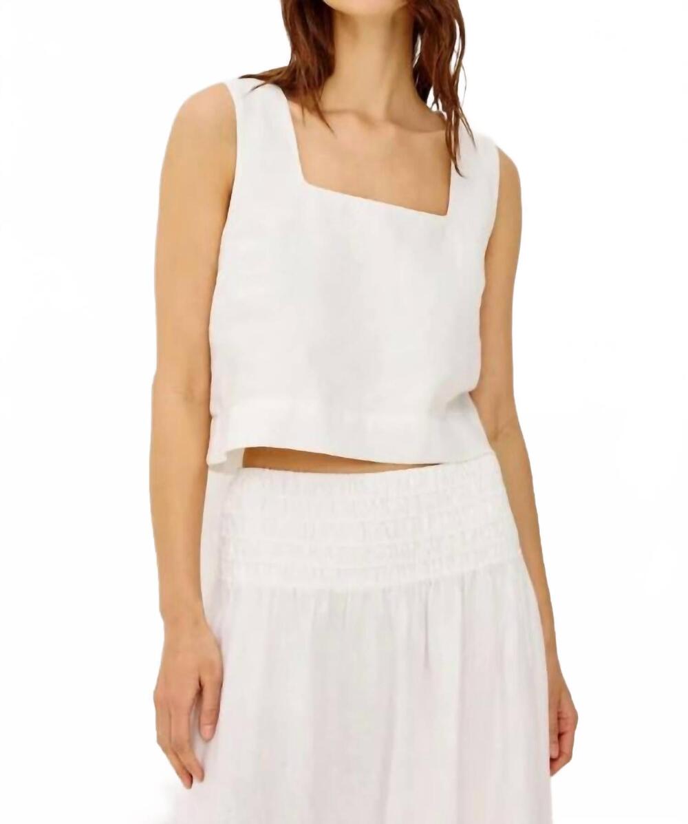 NEW RAILS akira sleeveless top in white